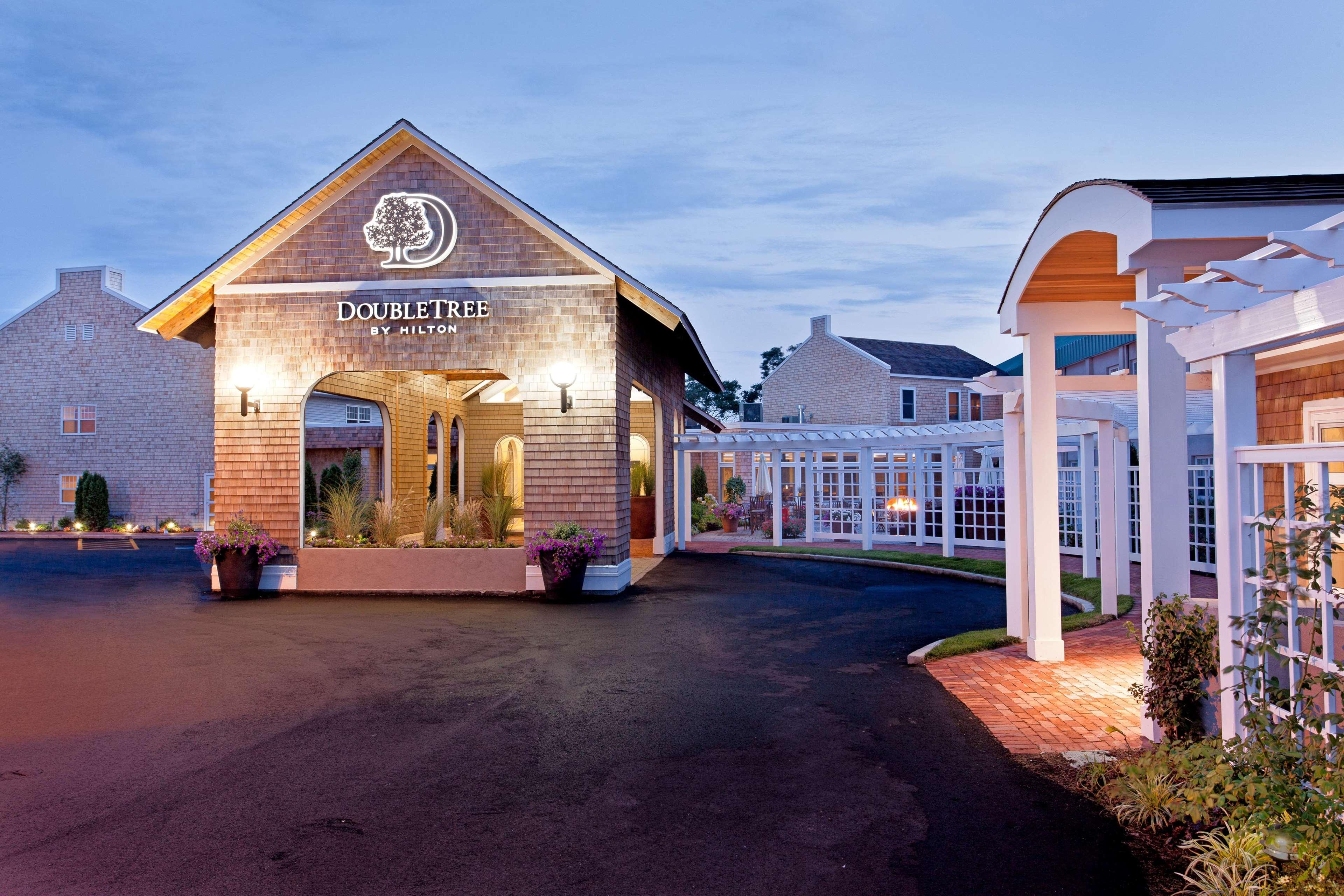 Doubletree By Hilton Cape Cod - Hyannis Hotel Exterior foto