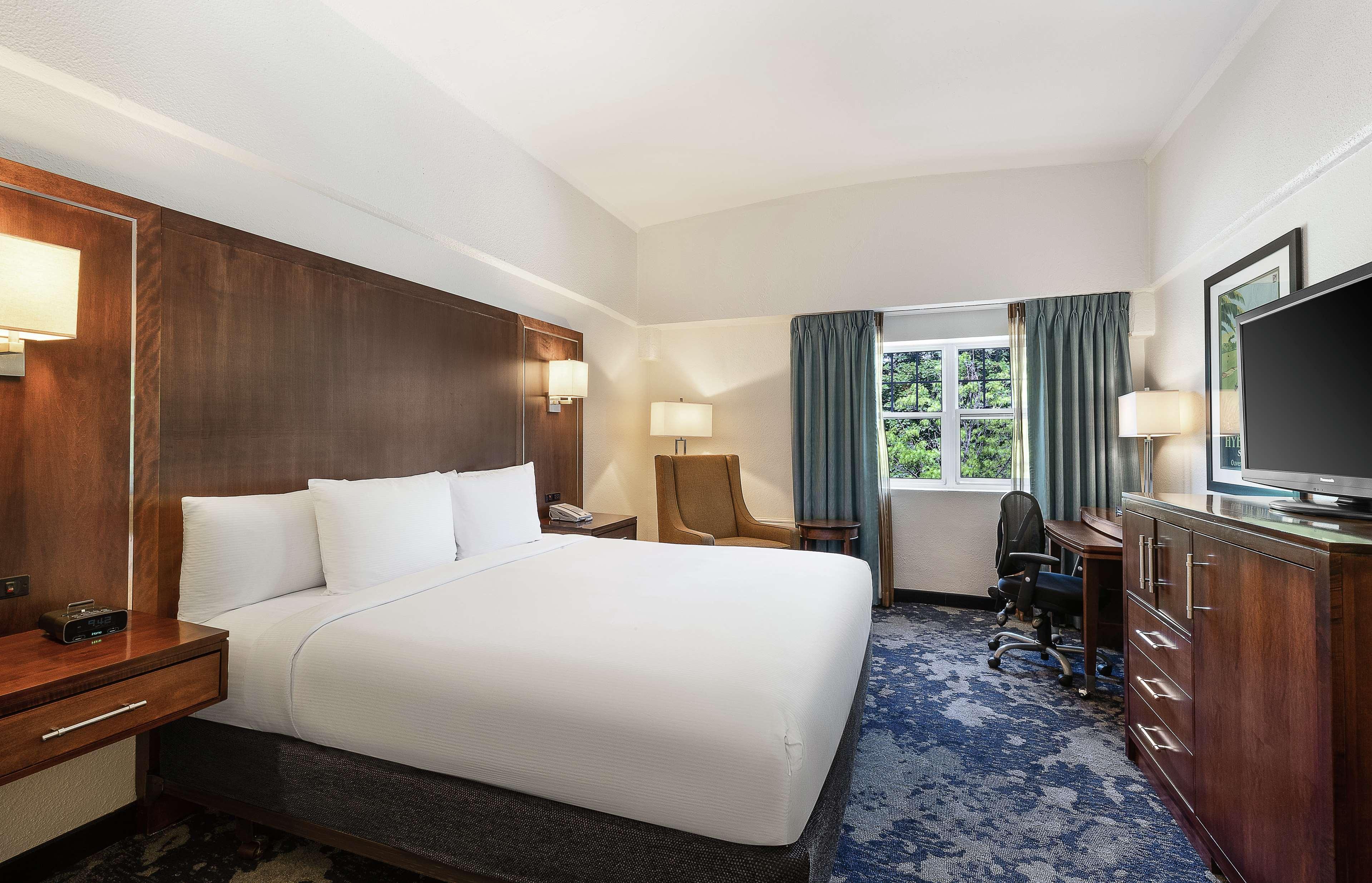 Doubletree By Hilton Cape Cod - Hyannis Hotel Exterior foto