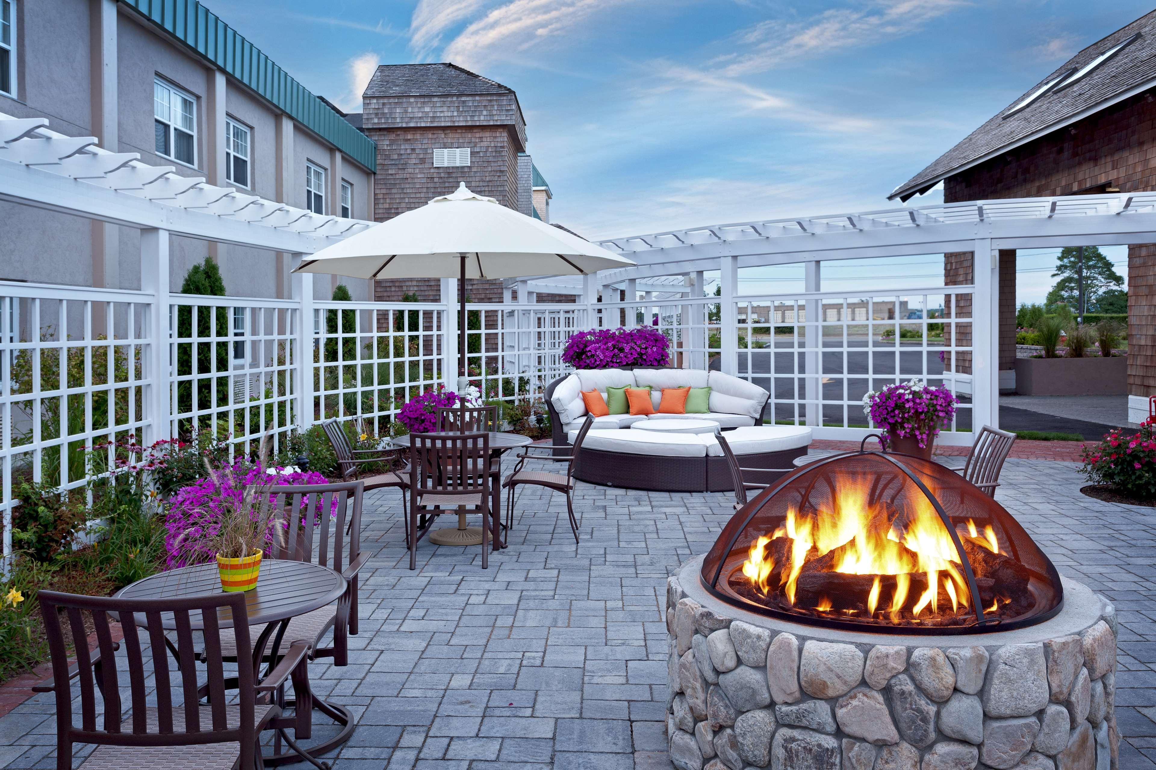 Doubletree By Hilton Cape Cod - Hyannis Hotel Exterior foto