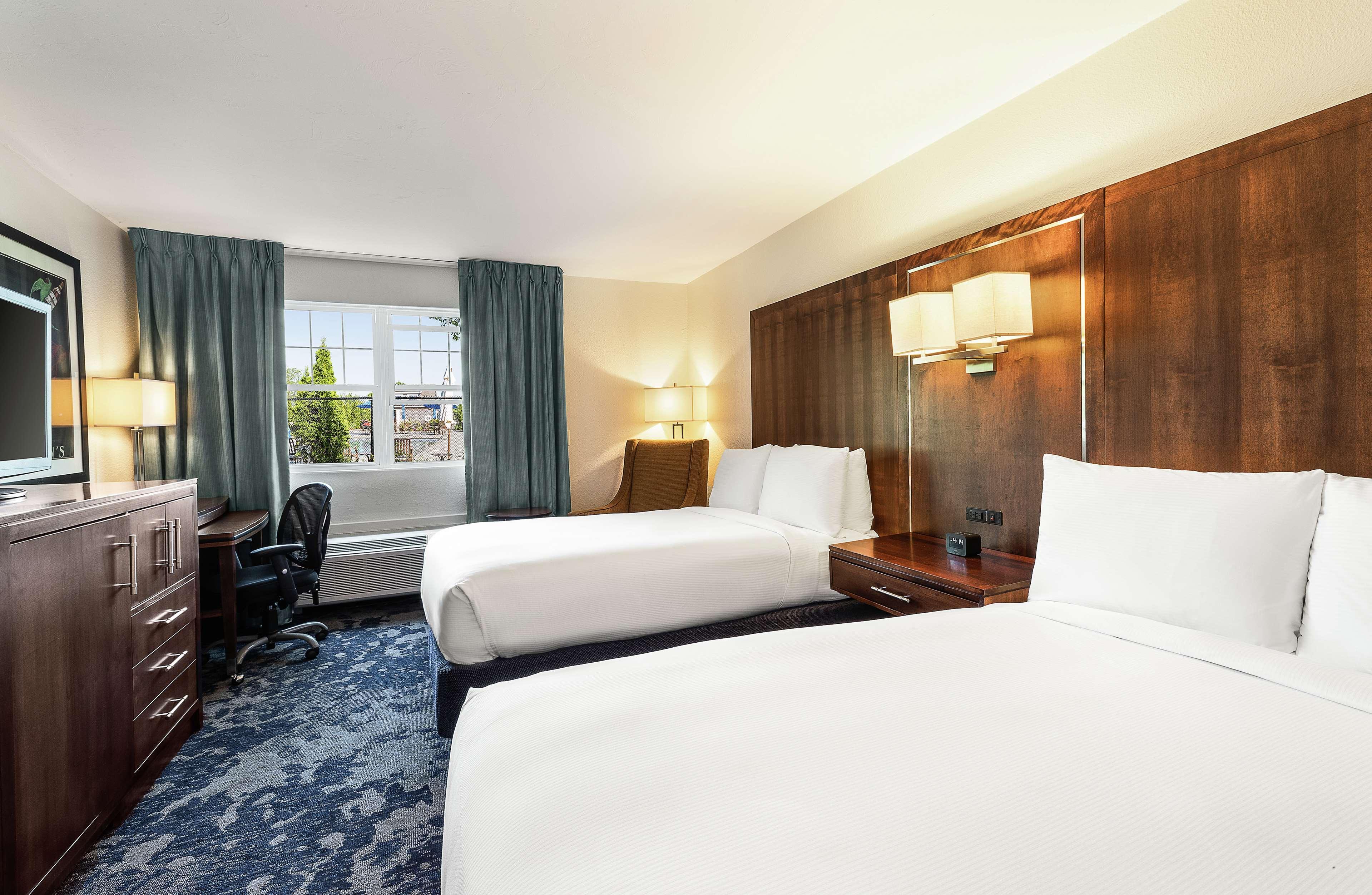 Doubletree By Hilton Cape Cod - Hyannis Hotel Exterior foto