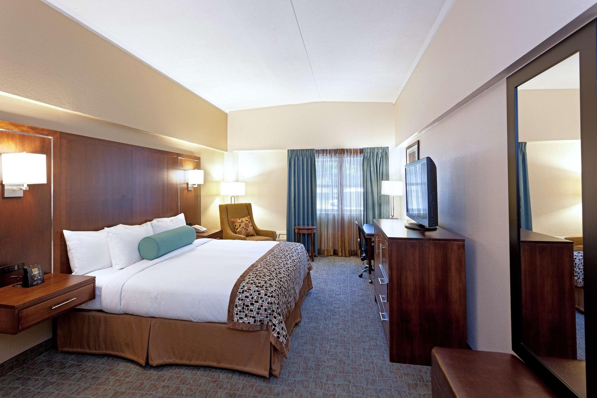 Doubletree By Hilton Cape Cod - Hyannis Hotel Exterior foto