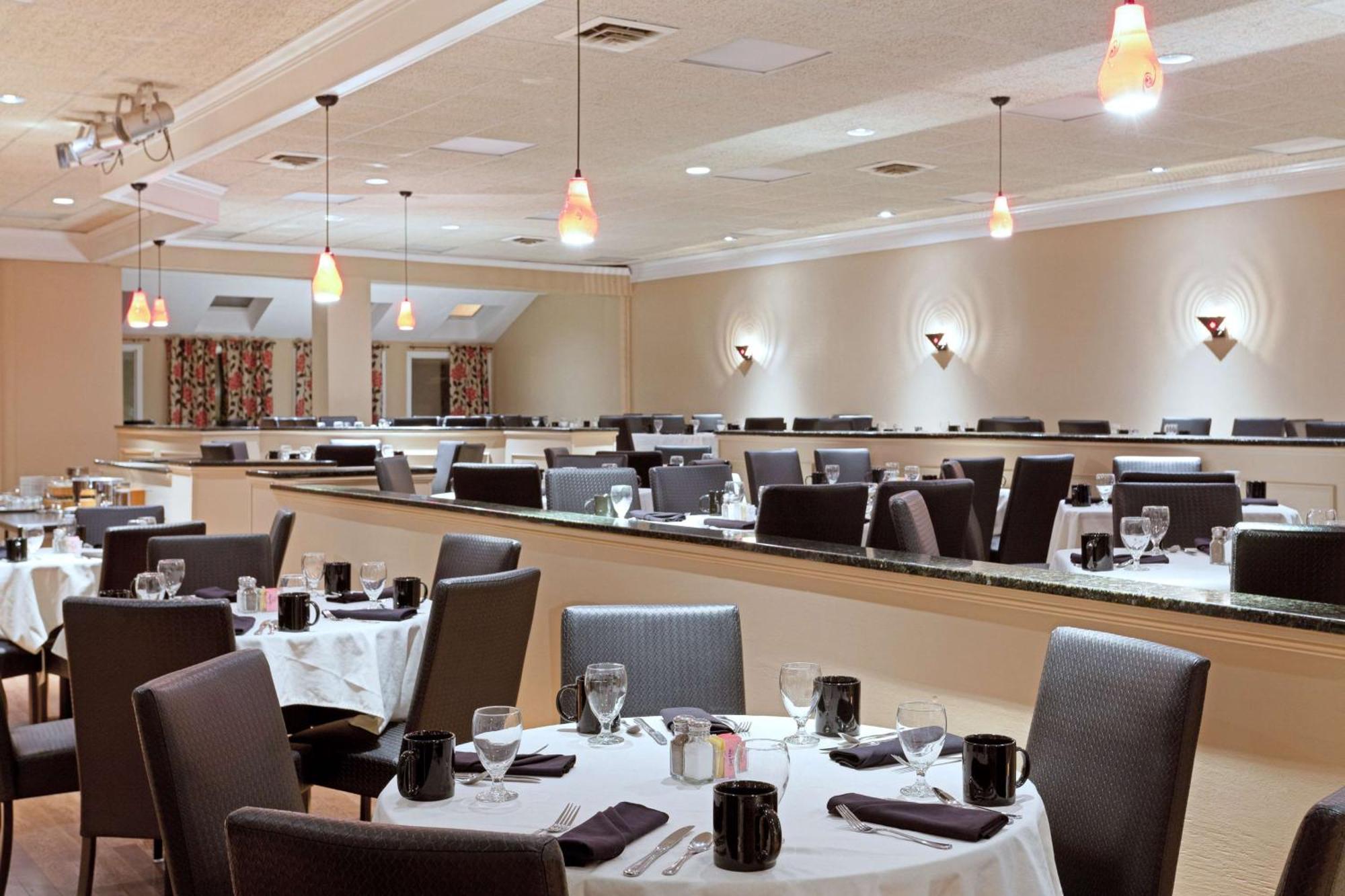 Doubletree By Hilton Cape Cod - Hyannis Hotel Exterior foto