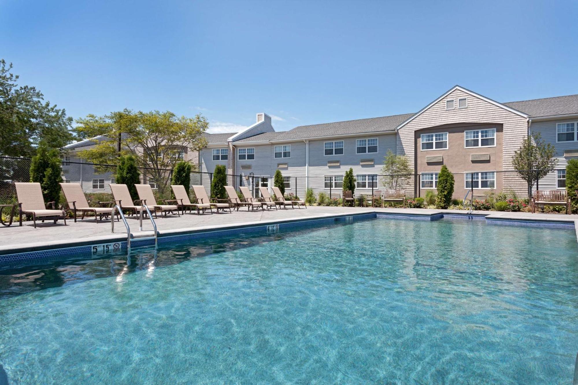 Doubletree By Hilton Cape Cod - Hyannis Hotel Exterior foto